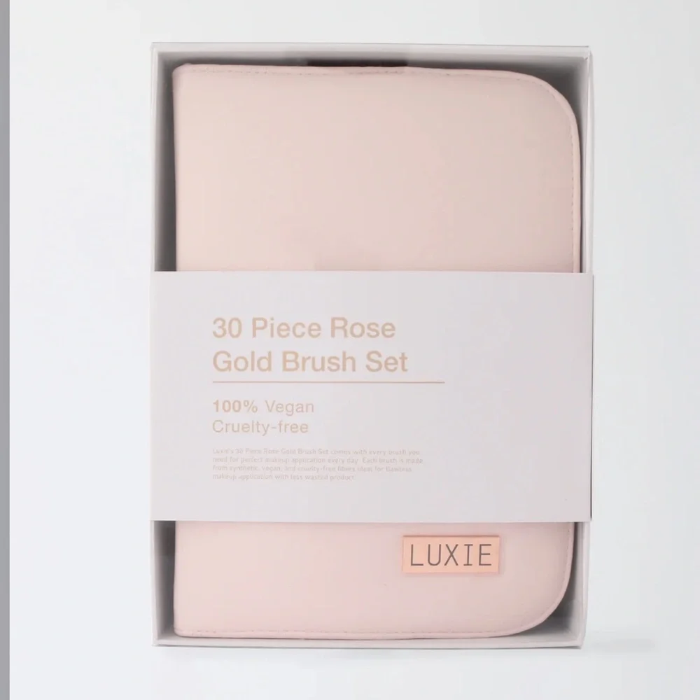 ✨ Luxie 30 Piece Rose Gold Brush Set